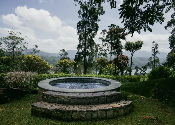 Resort: Ceylon Tea Trails